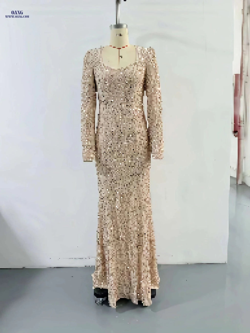 Elegant Velvet Sequin Bodycon Dress - Long Sleeve Mermaid Hem   OAXG 