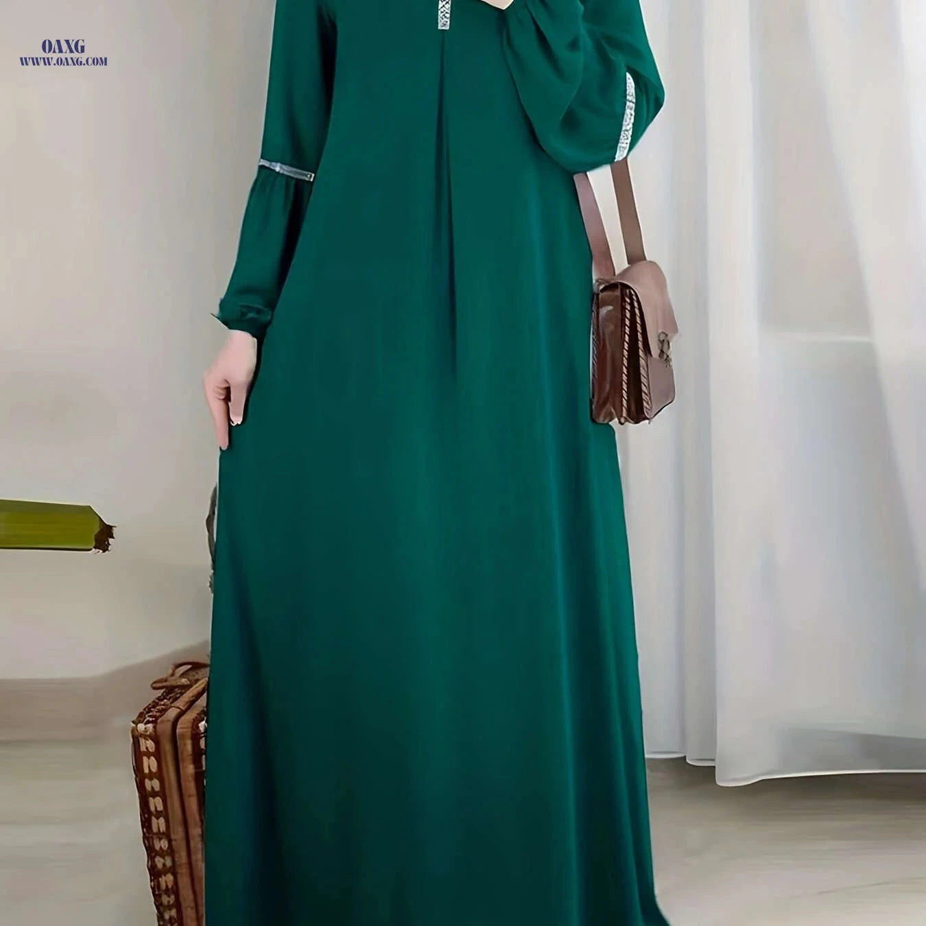 Elegant Women's Arabic Sequin Patchwork Abaya - Round Neck, Long Sleeve   OAXG 