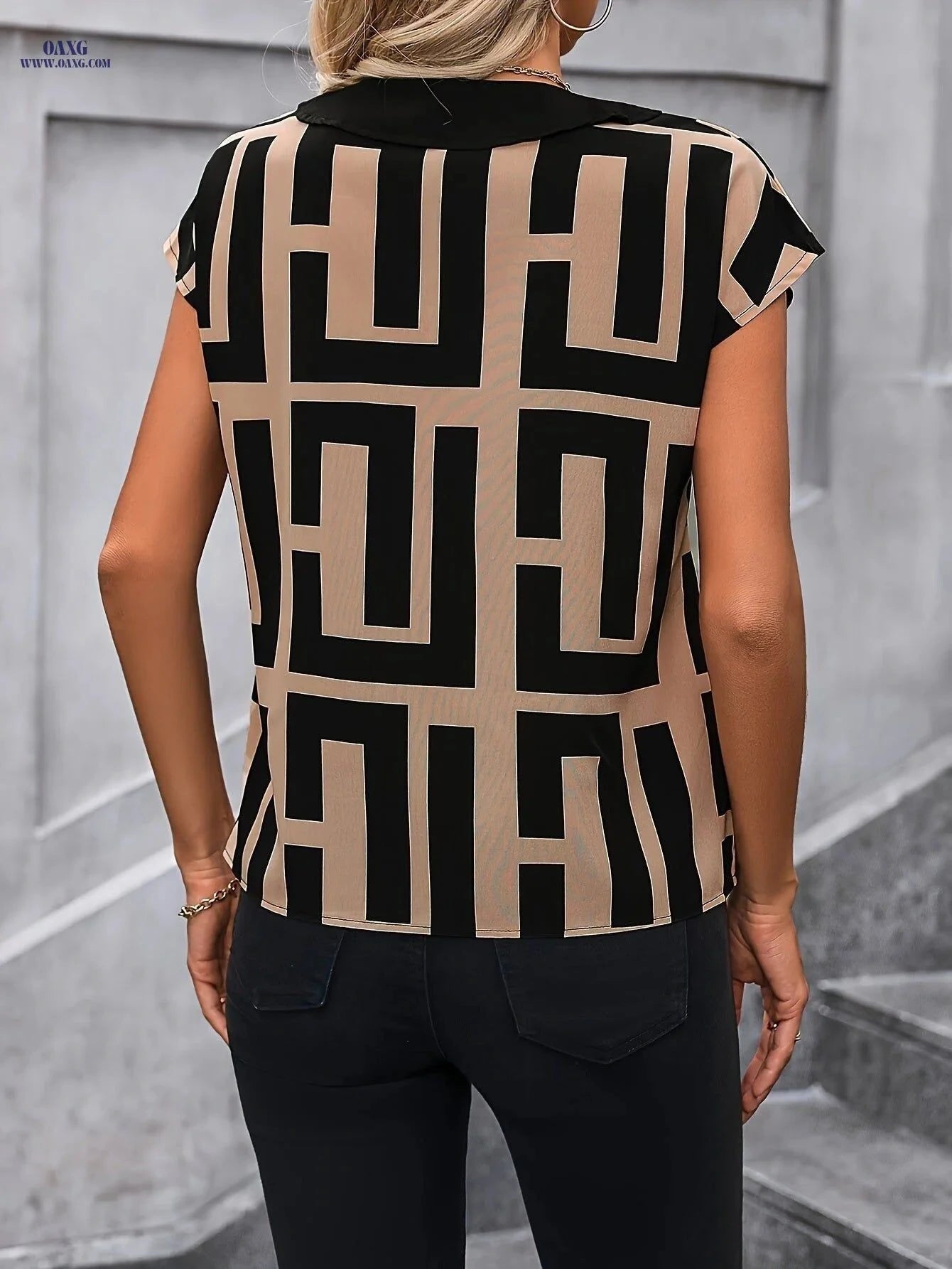 Elegant Women's Batwing Sleeve V-neck Shirt - Geometric Pattern   OAXG Mixed colors / XS
