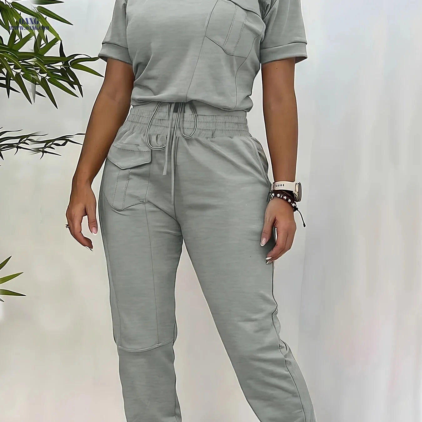 Elegant Women's Casual Two-Piece Set - Short Sleeve Top & Pants   OAXG 