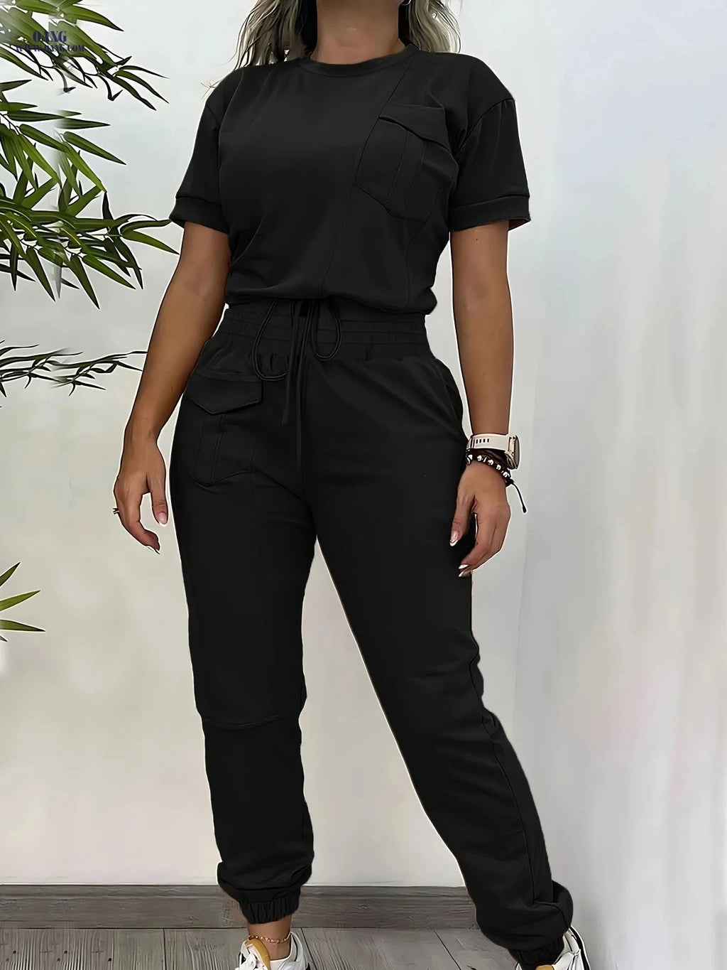 Elegant Women's Casual Two-Piece Set - Short Sleeve Top & Pants   OAXG 