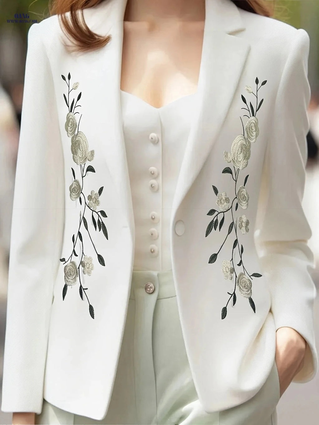 Elegant Women’s Embroidered Blazer - Perfect for Dates & Commuting   OAXG White / S
