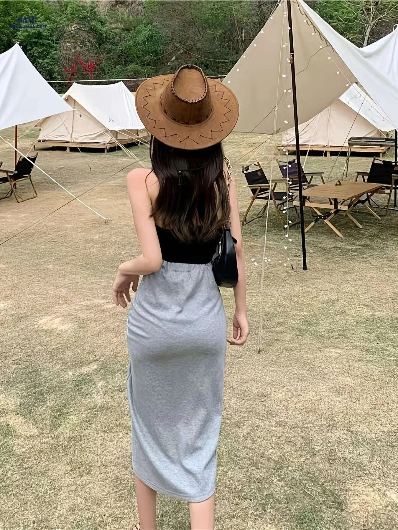 Elegant Women's High-Waisted Skirt - Flattering Fit for All Seasons   OAXG 