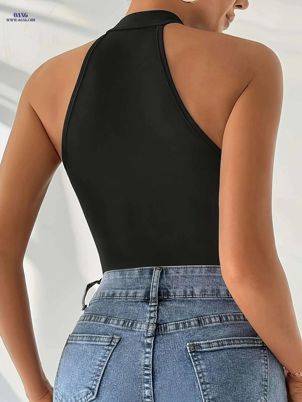 Elegant Women's Lace Bodysuit - Black Round Neck with Floral Details   OAXG Black / S