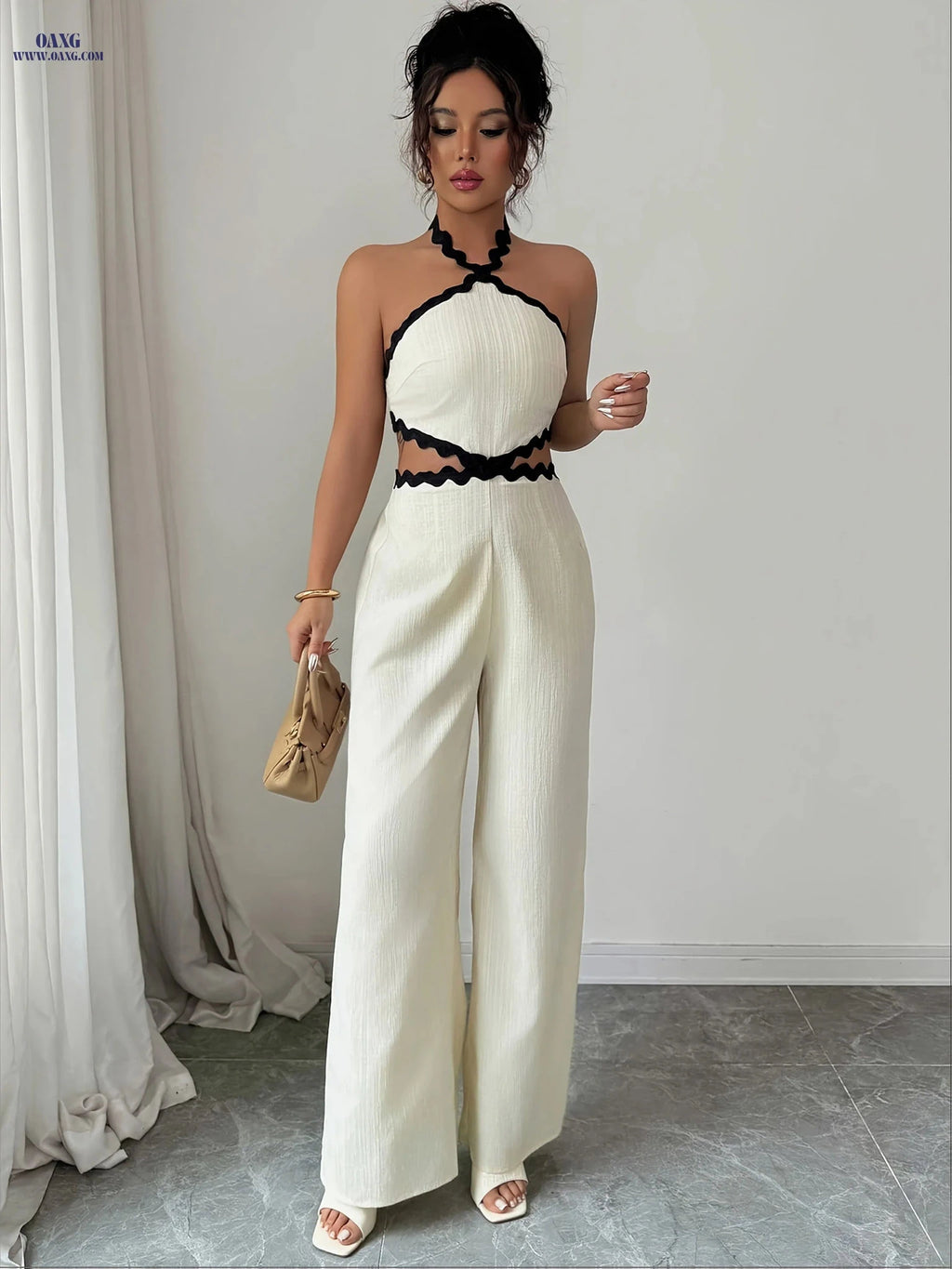 Elegant Women's Lace Textured Jumpsuit - Halter Neck Fashion Outfit   OAXG 