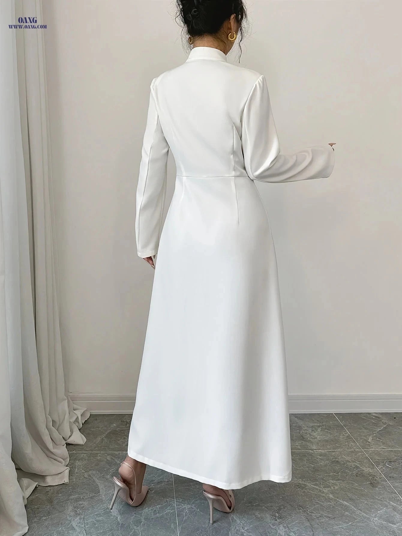 Elegant Women's Long Coat - Stand Collar & Contrasting Buttons   OAXG White / XS