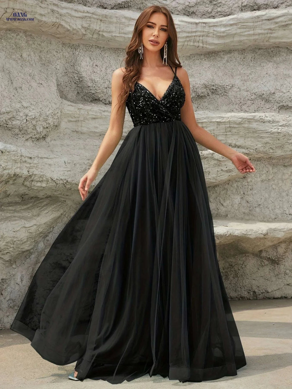 Elegant Women's Spaghetti Strap Wedding Dress - High Waist, Pleated Maxi   OAXG 
