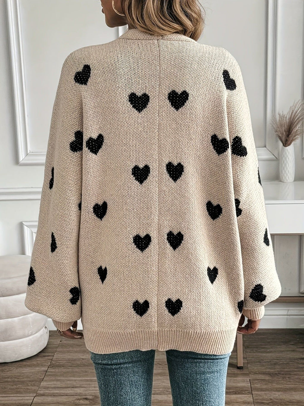 Elegant Women's V-Neck Heart Print Cardigan   OAXG Apricot / S