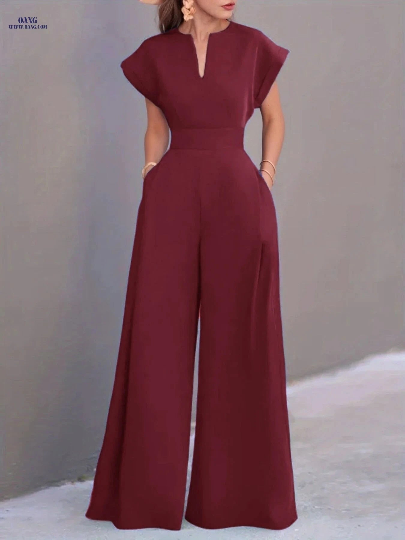 Elegant Women's V-Neck Jumpsuit - Solid Color, Casual Style   OAXG 