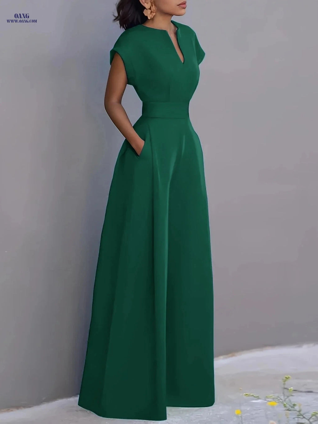 Elegant Women's V-Neck Jumpsuit - Solid Color, Casual Style   OAXG Black / S