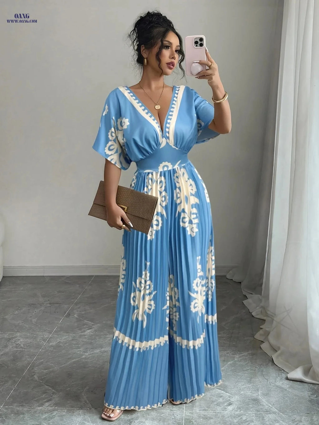 Elegant Women's V-Neck Jumpsuit - Waist-Cinching & Fashionable   OAXG 