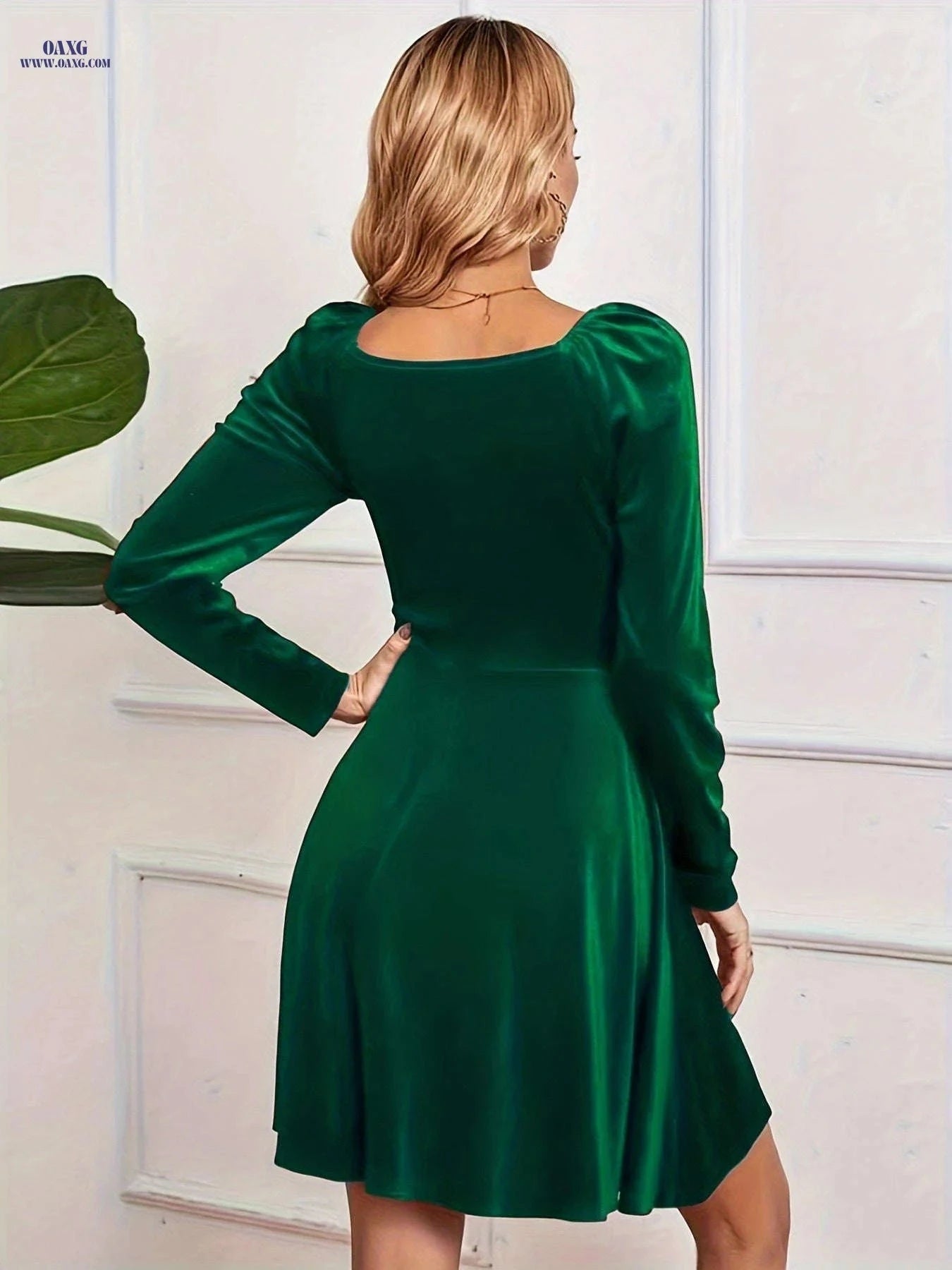 Elegant Women's Velvet Party Dress - Pleated Long Sleeve V-Neck   OAXG Green / S