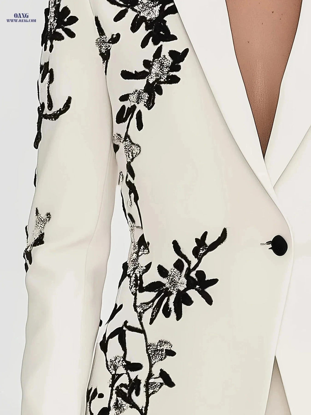 Elegant Women's White Suit with Black Embroidery - Professional Look   OAXG White / S