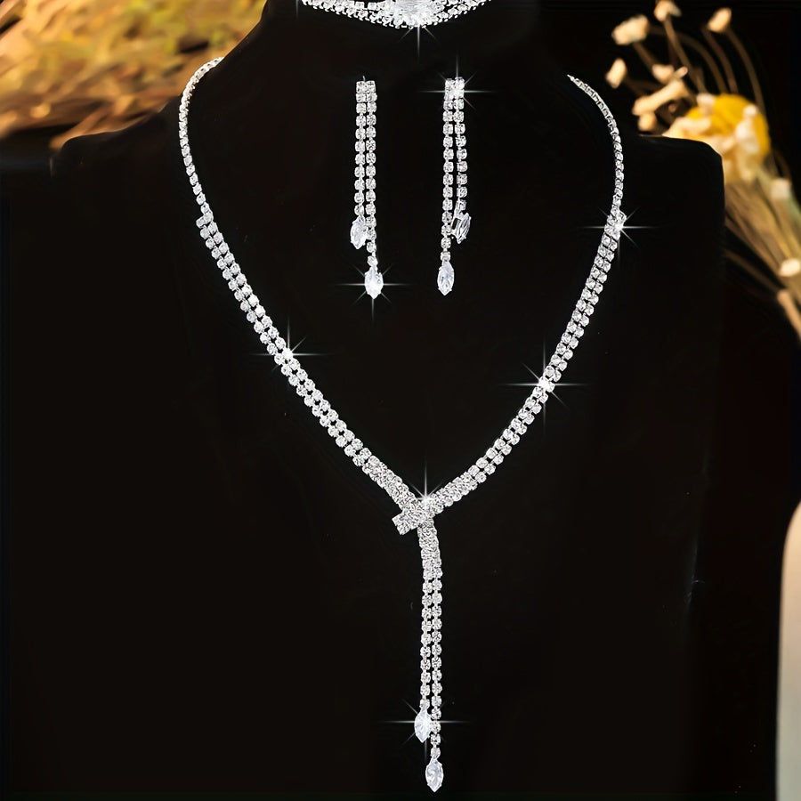 Ensemble Boucles d'Oreilles et Collier Teardrop – Avec Strass Éclatants   OAXG Silvery
