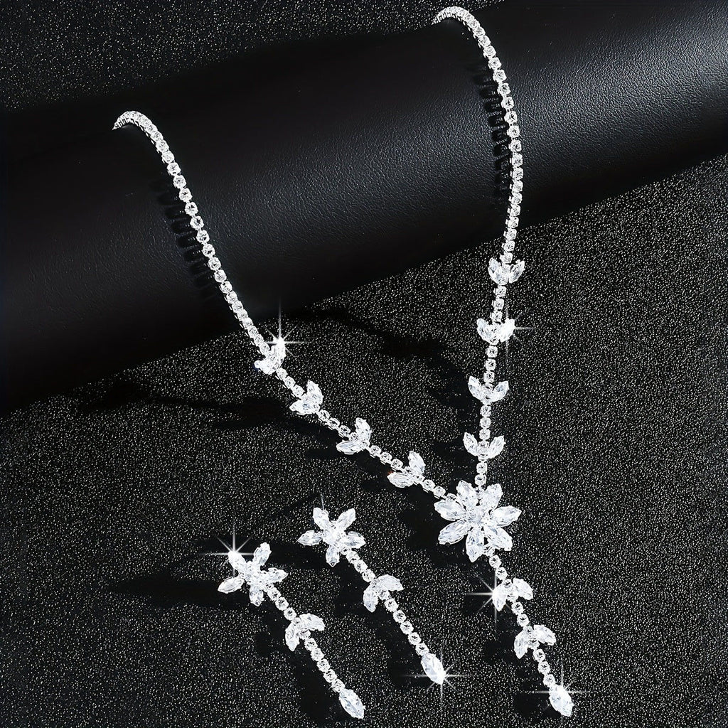 Ensemble de Bijoux de Mariée Luxueux - Collier Camélia en Zirconia   OAXG Silvery