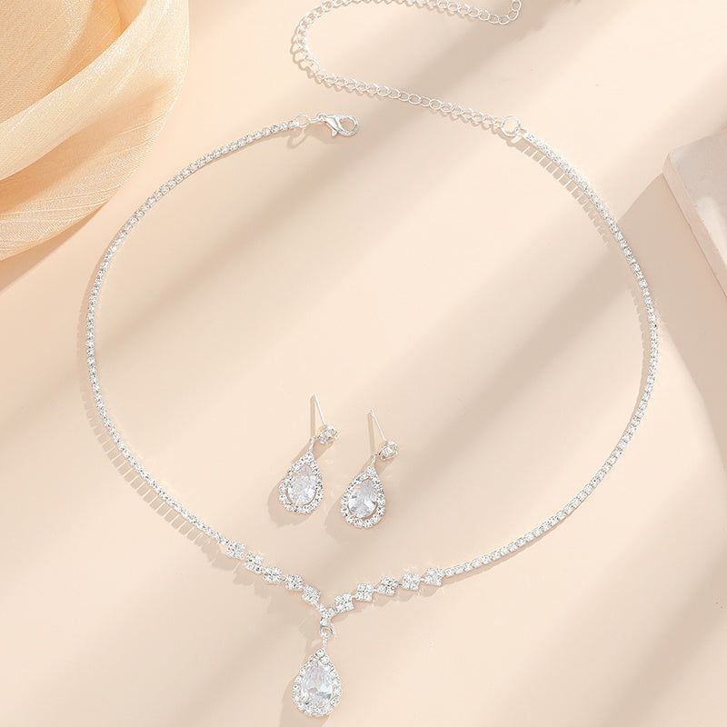 Ensemble de Bijoux en Rhinestones - Collier et Boucles d'Oreilles   OAXG 