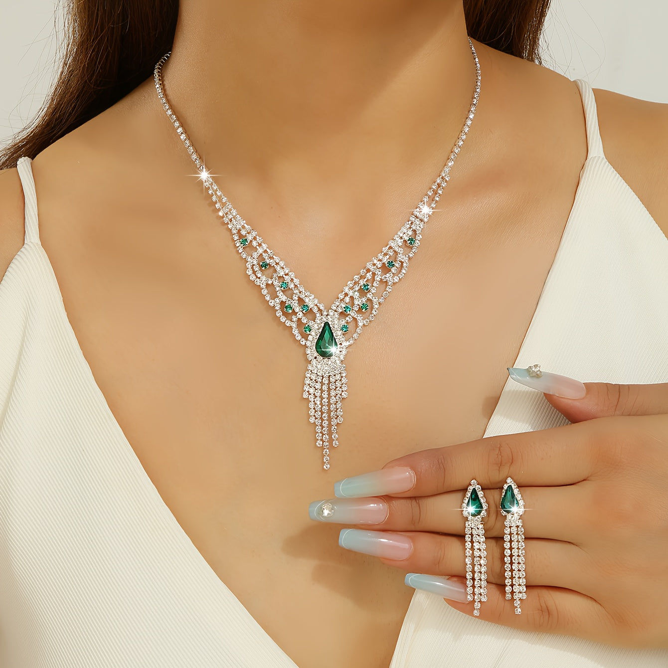 Ensemble de Bijoux Femme 3 pièces - Collier et Boucles d'Oreilles Élegants   OAXG 