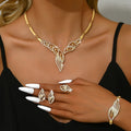 Ensemble de Bijoux Vintage pour Femmes - Collier, Boucles d’Oreilles et Bracelet   OAXG Golden Color