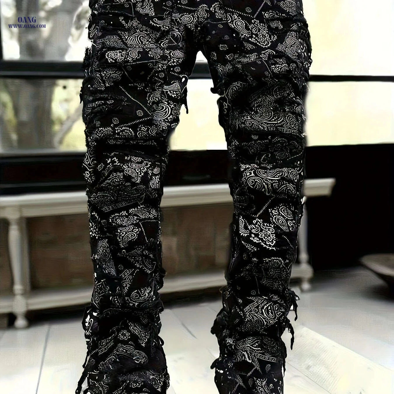 ESDVQ Men's Red Loose Fit Jeans - Frayed Hem & Paisley Print   OAXG Black / S