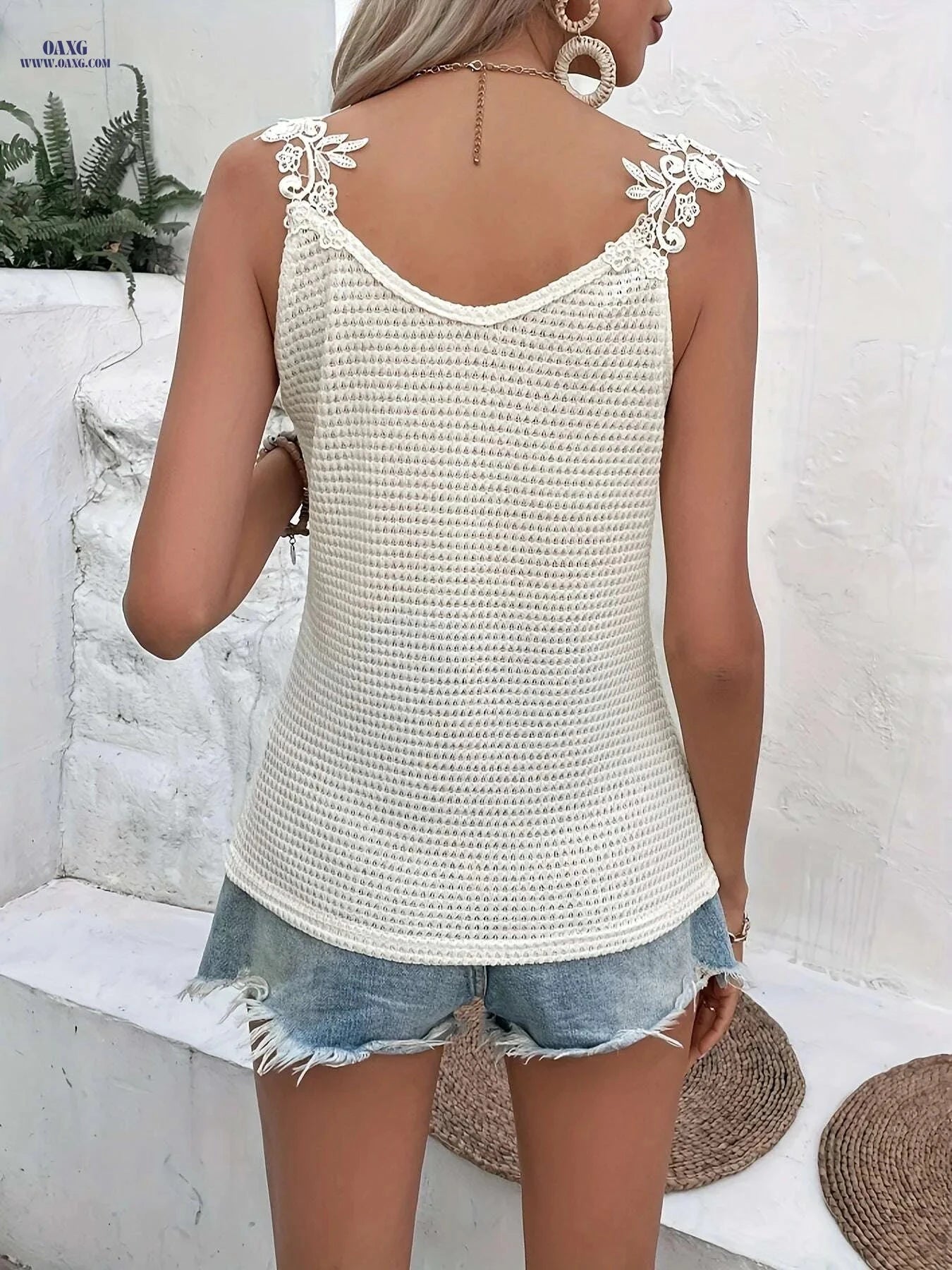 Exquisite Waffle Camisole - Elegant Appliqué, Semi-Sheer Design   OAXG 