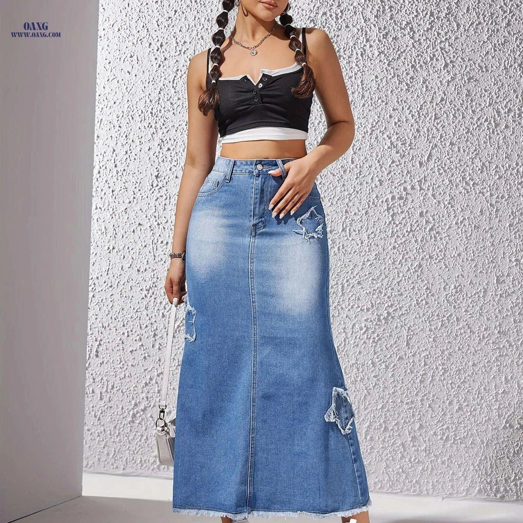 Fashionable Denim Skirt for Women - Casual Fit with Fringe Detail   OAXG 