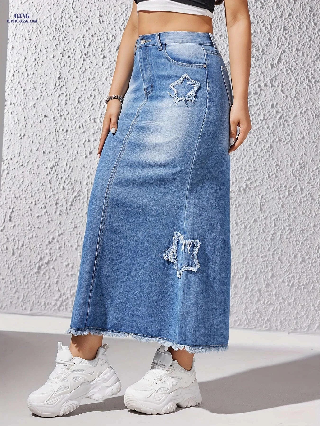 Fashionable Denim Skirt for Women - Casual Fit with Fringe Detail   OAXG Light Blue / S