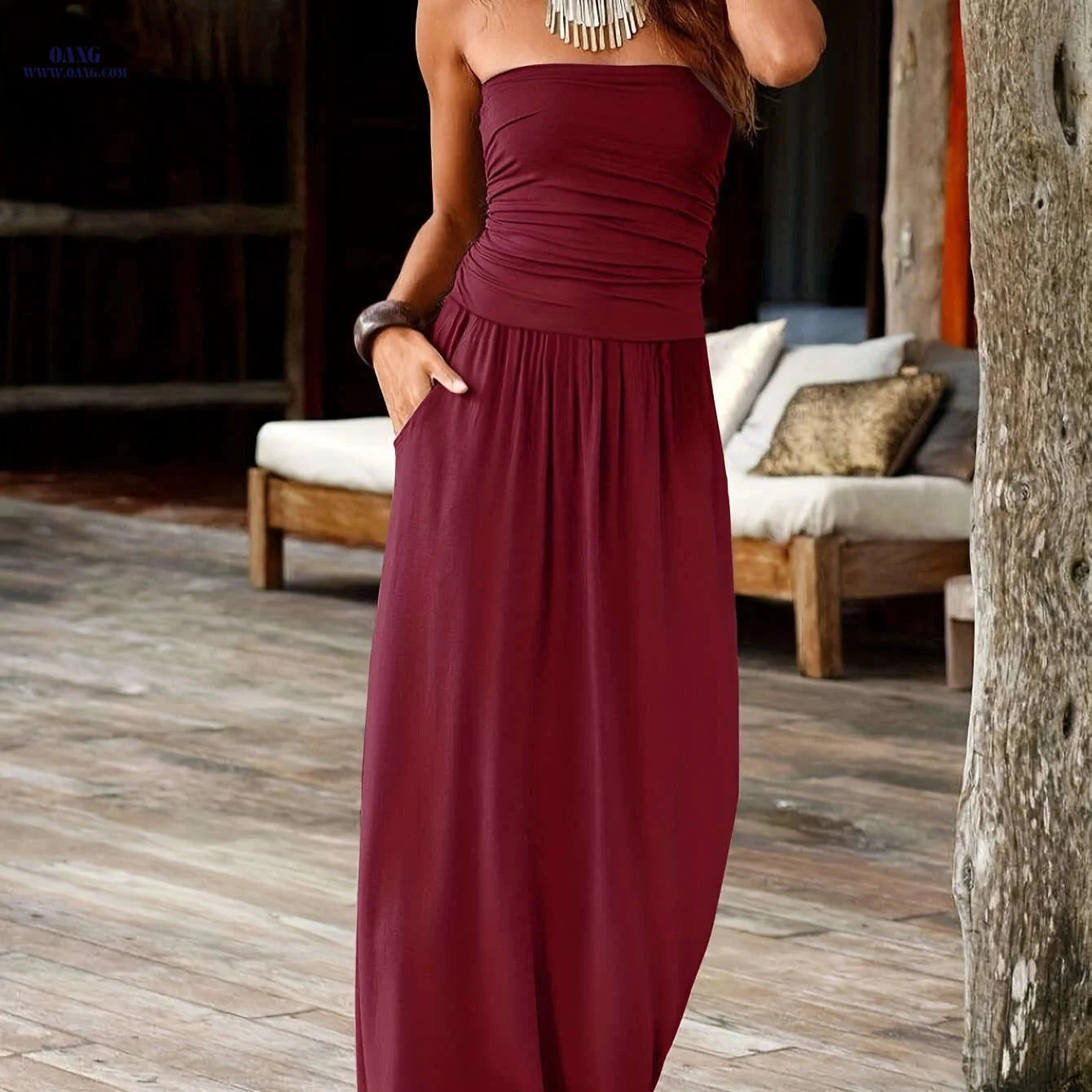 Fashionable Strapless Dress for Women - Cinched Waist & Pockets   OAXG 