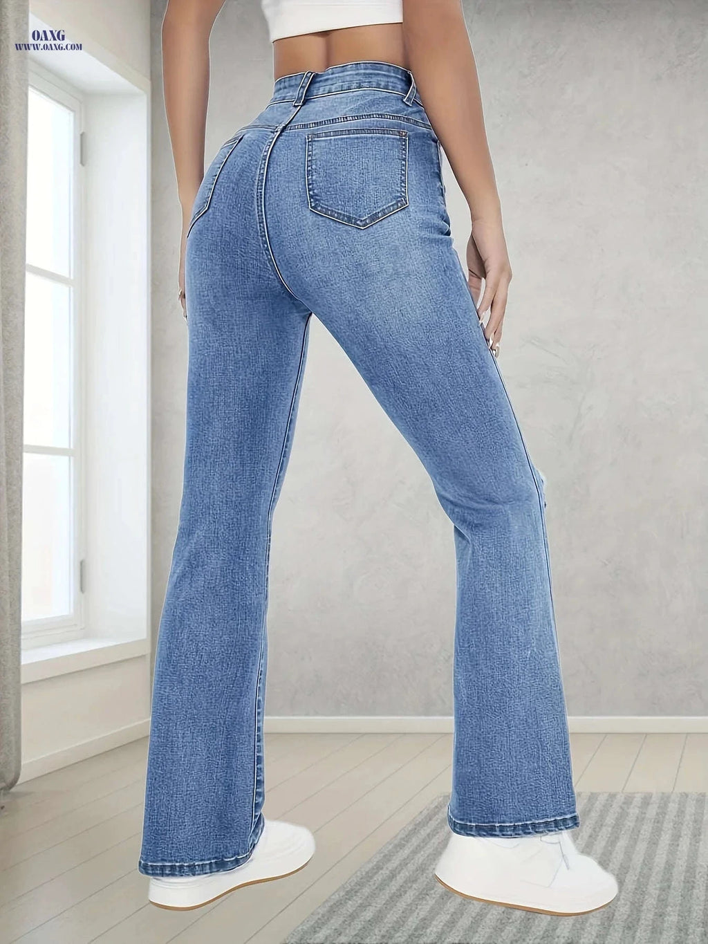 Fashionable Women's Fitted Flare Jeans - High Waist, Long Length   OAXG 