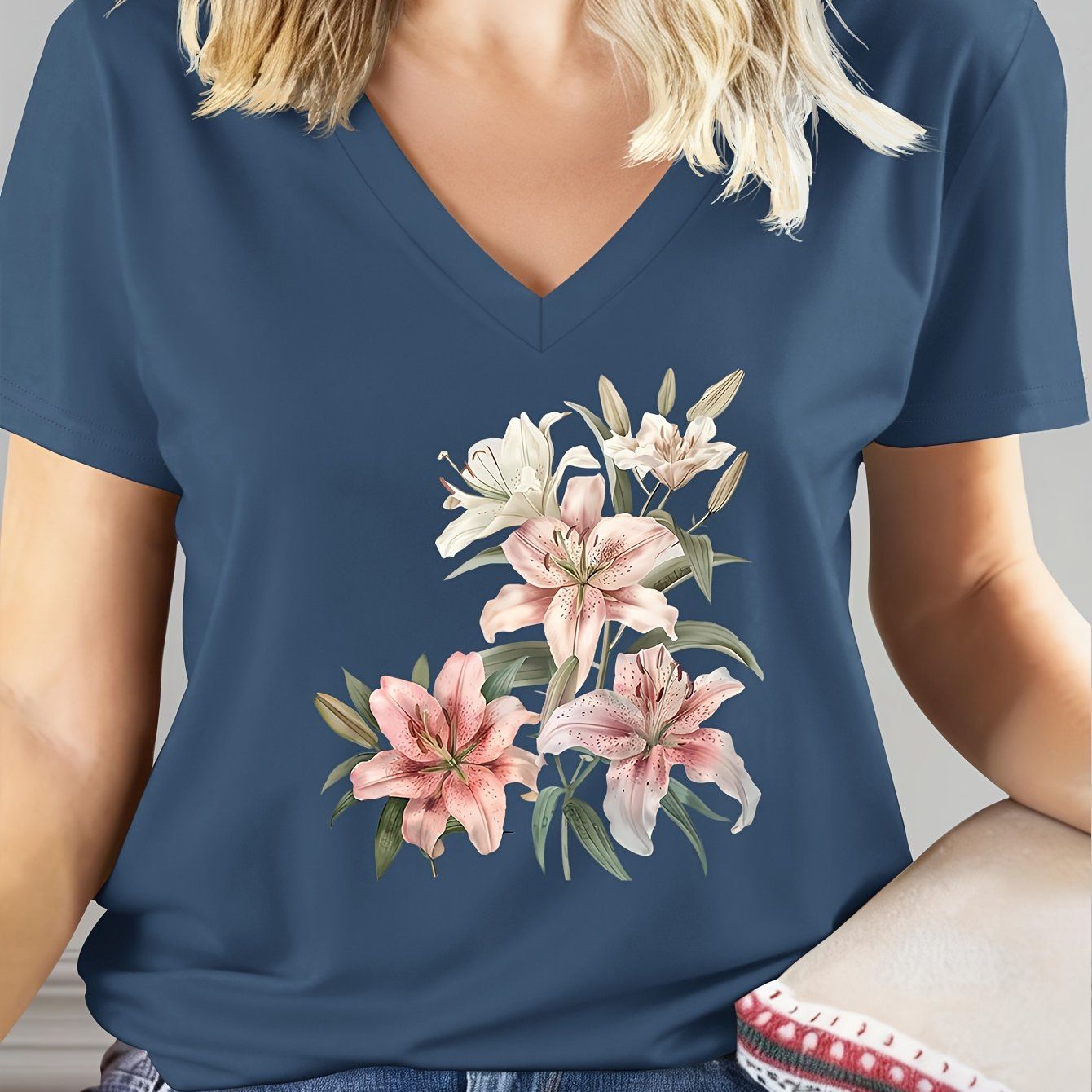Floral Print Women's 100% Pure Short Sleeve T-Shirt - Comfortable V-Neck Casual Top, Versatile, Spring/Summer Basic, Machine Washable, Everyday Essential T-Shirt, V-Neck Design, Soft Texture   OAXG Green / S