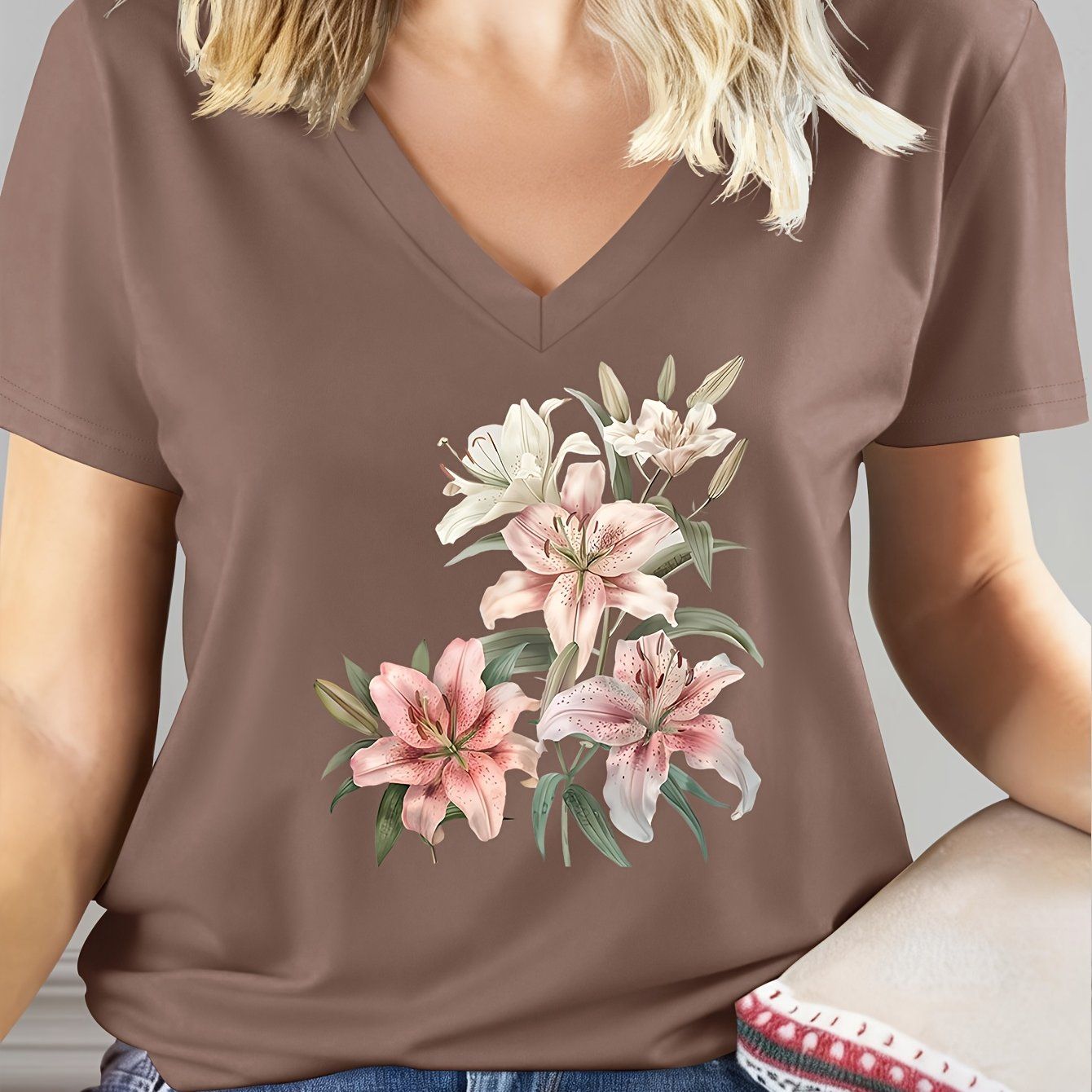 Floral Print Women's 100% Pure Short Sleeve T-Shirt - Comfortable V-Neck Casual Top, Versatile, Spring/Summer Basic, Machine Washable, Everyday Essential T-Shirt, V-Neck Design, Soft Texture   OAXG Green / S