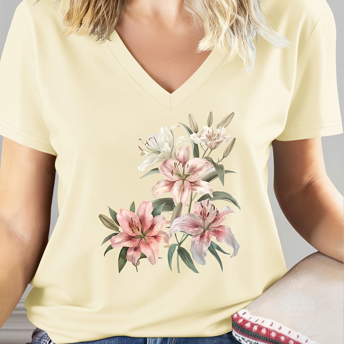 Floral Print Women's 100% Pure Short Sleeve T-Shirt - Comfortable V-Neck Casual Top, Versatile, Spring/Summer Basic, Machine Washable, Everyday Essential T-Shirt, V-Neck Design, Soft Texture   OAXG Green / S