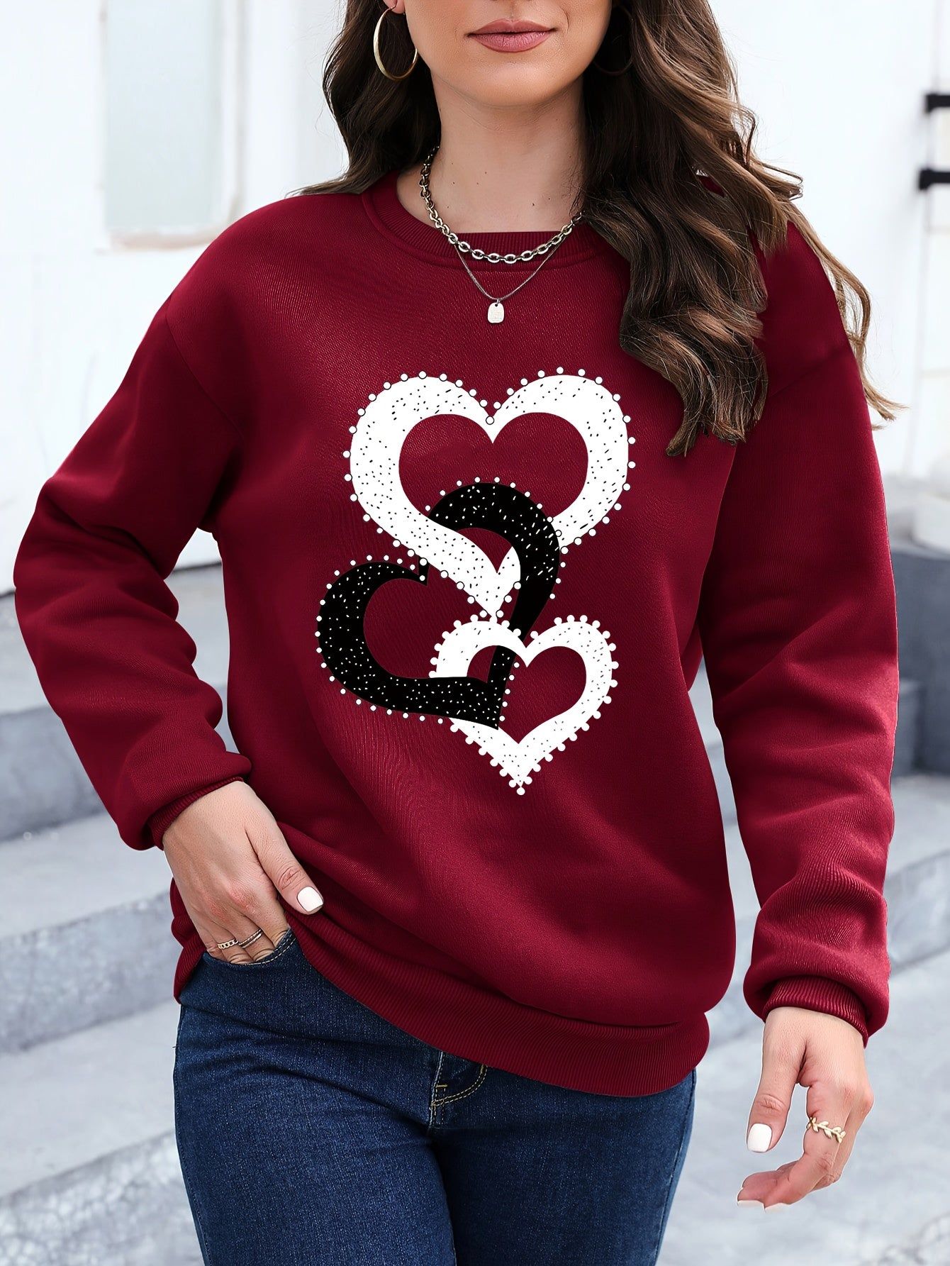 Heart Pattern Print Long Sleeve Sweatshirt, Women'S Round Neck Casual Top, Basic Pullover Sweater, Fabric, Suitable for Autumn/Winter Outdoor Activities And Daily Wear, Women'S Clothing   OAXG Black / S