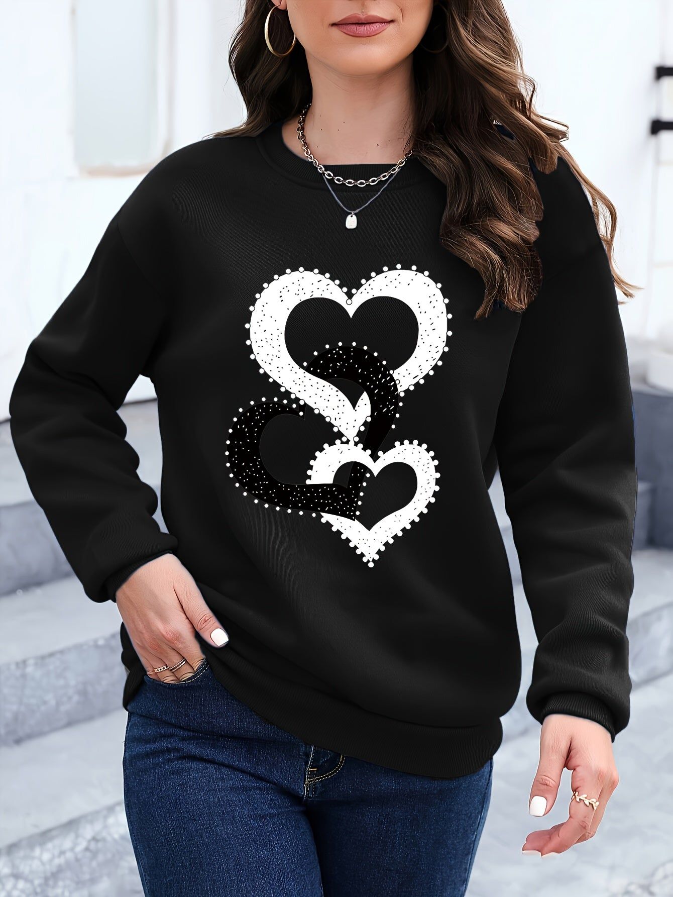 Heart Pattern Print Long Sleeve Sweatshirt, Women'S Round Neck Casual Top, Basic Pullover Sweater, Fabric, Suitable for Autumn/Winter Outdoor Activities And Daily Wear, Women'S Clothing   OAXG Black / S