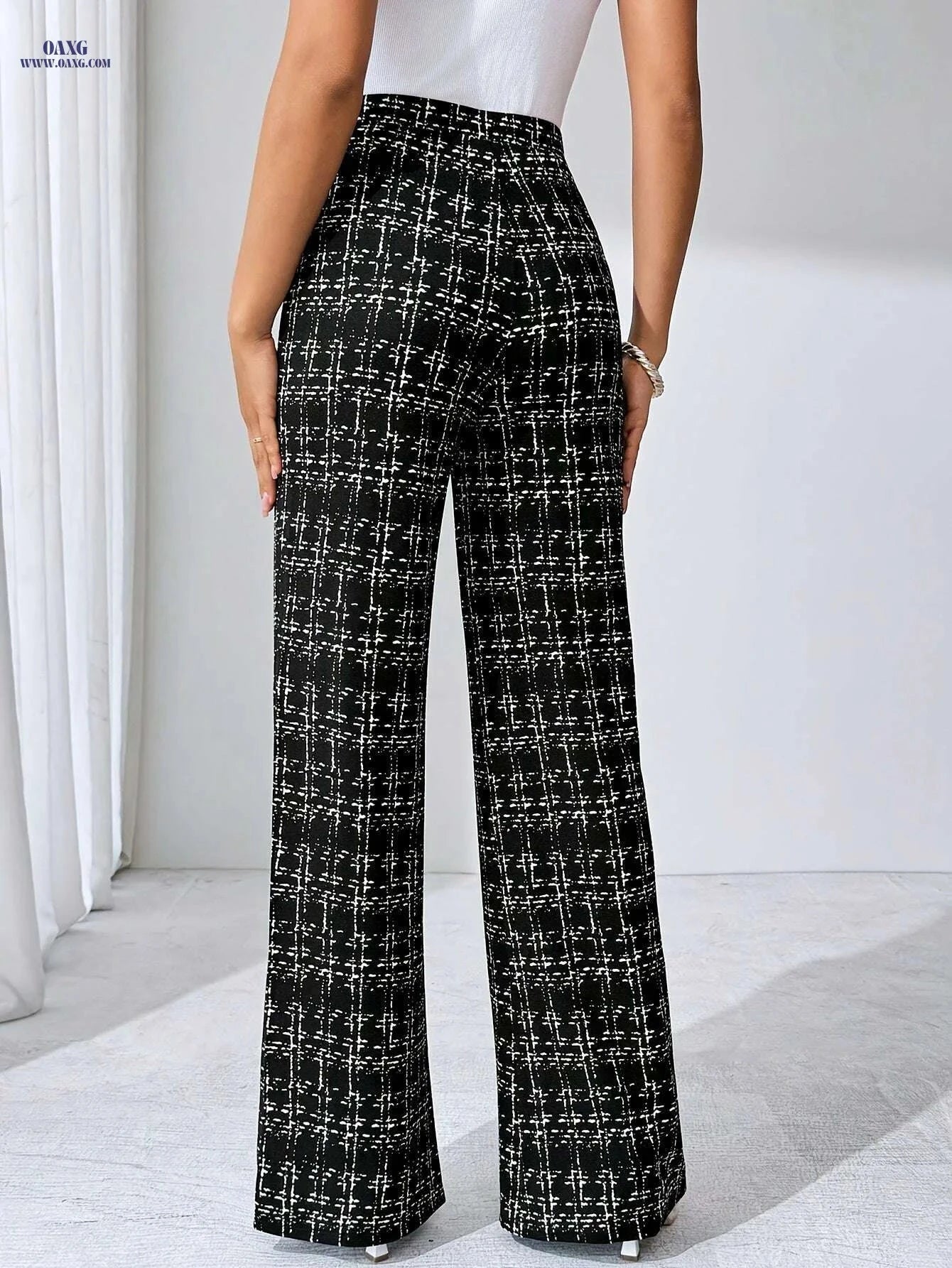 High-Waisted Black and White Plaid Flare Pants - Casual Spring Style   OAXG 