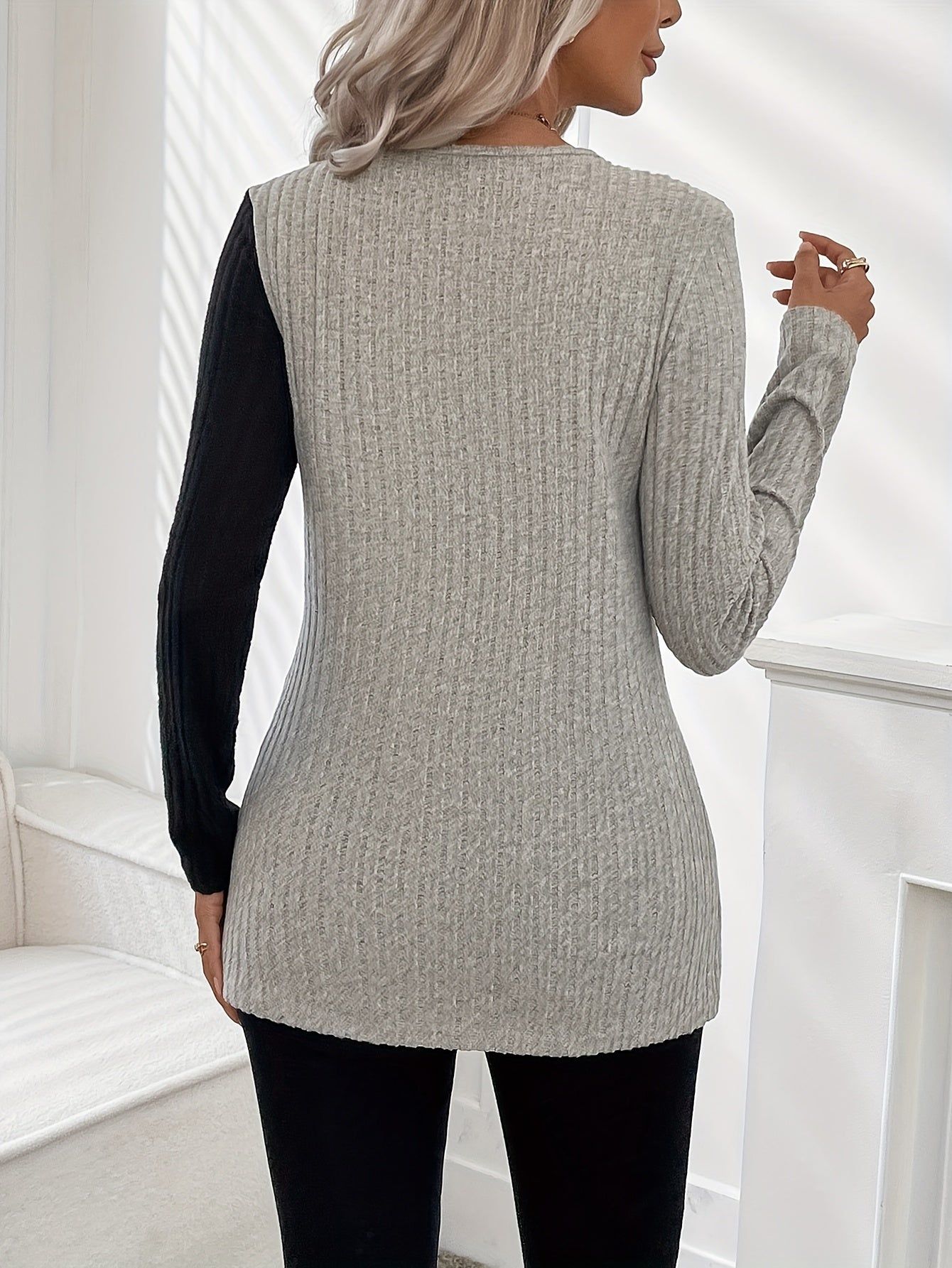 Ladies' Elegant Round Neck Asymmetric Color Block Decorative Button Long Sleeve T-Shirt   OAXG Khaki / S