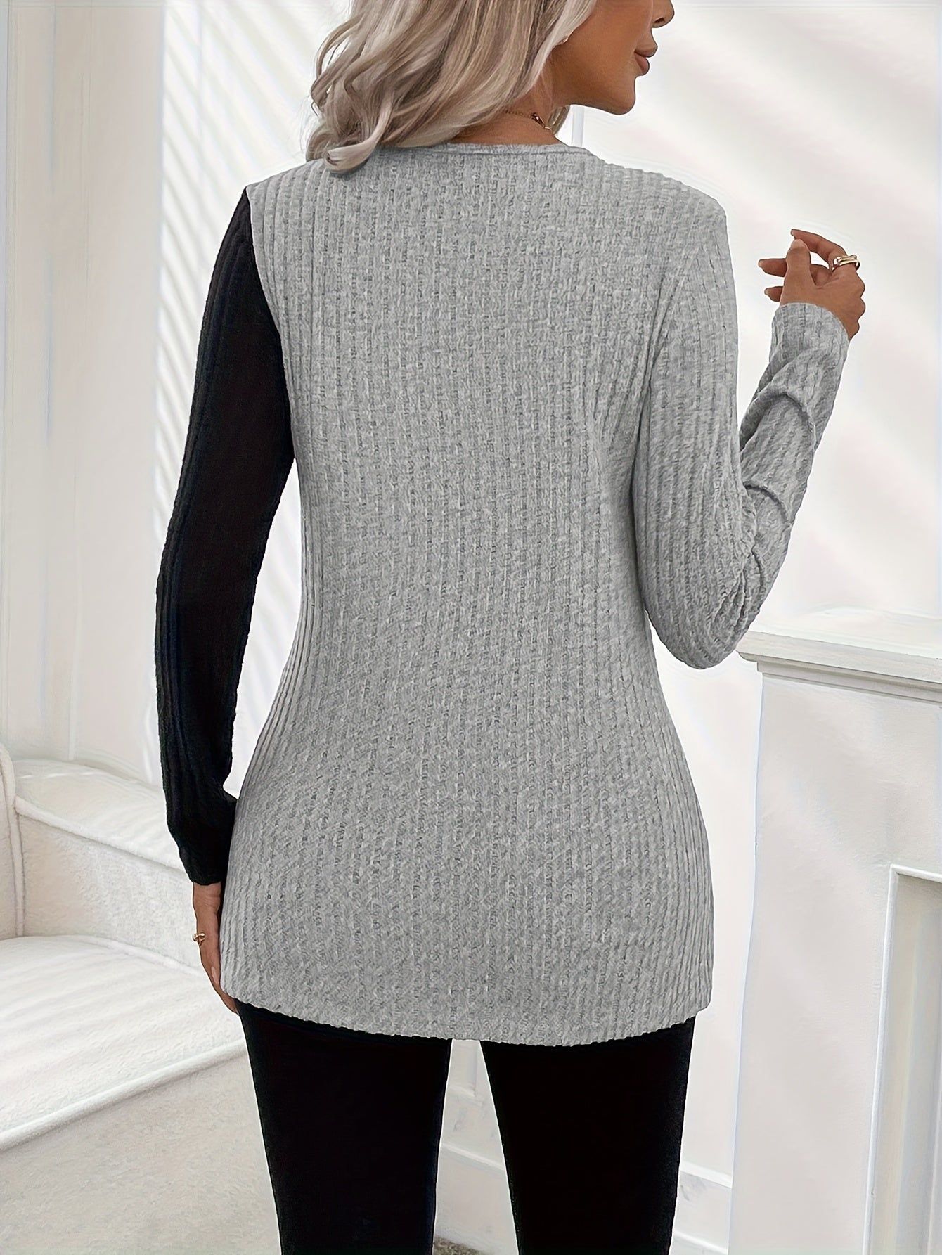 Ladies' Elegant Round Neck Asymmetric Color Block Decorative Button Long Sleeve T-Shirt   OAXG Khaki / S