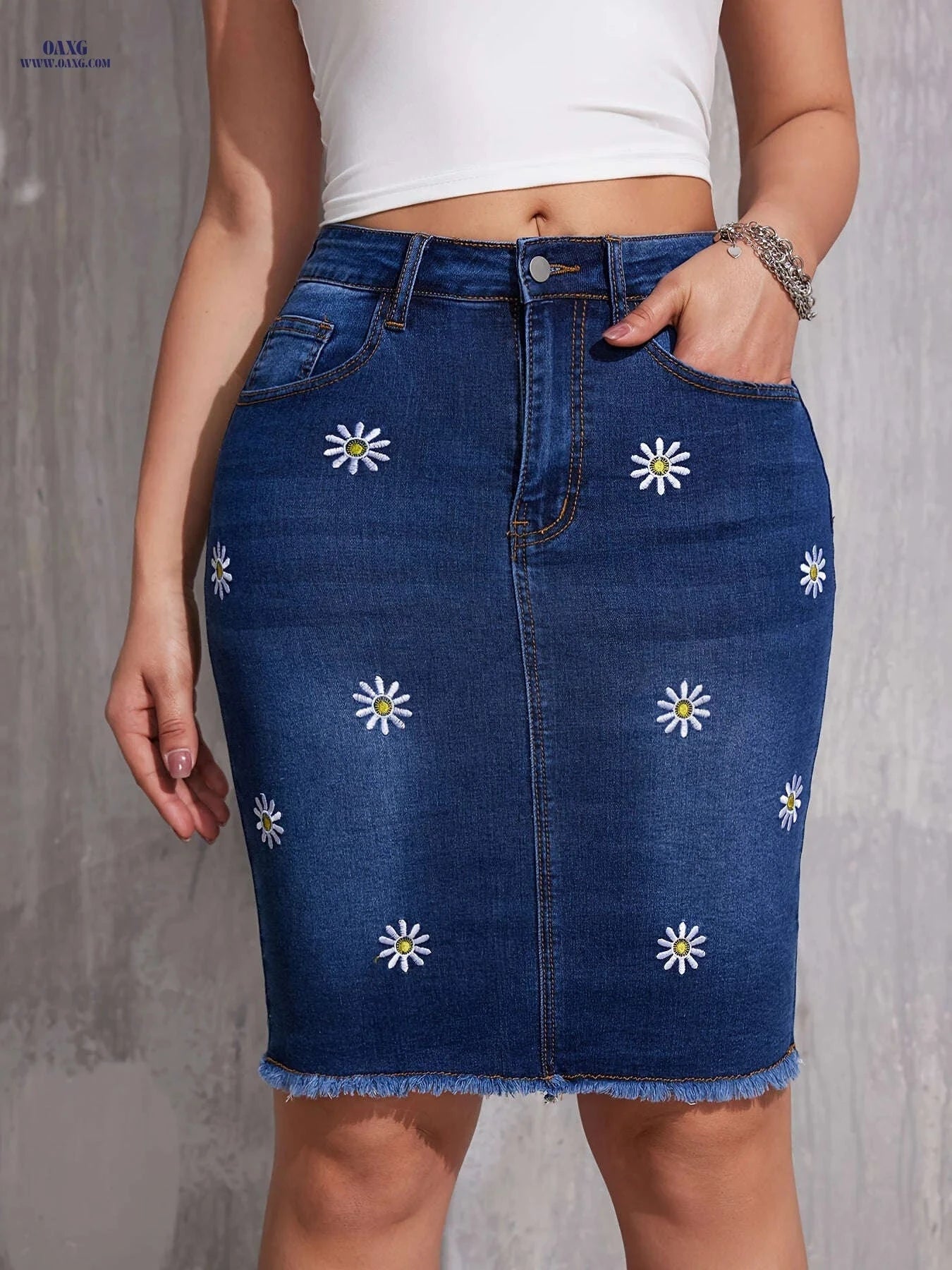 Ladies' Floral Embroidered Bodycon Midi Dress - Casual Spring Style   OAXG Blue / S