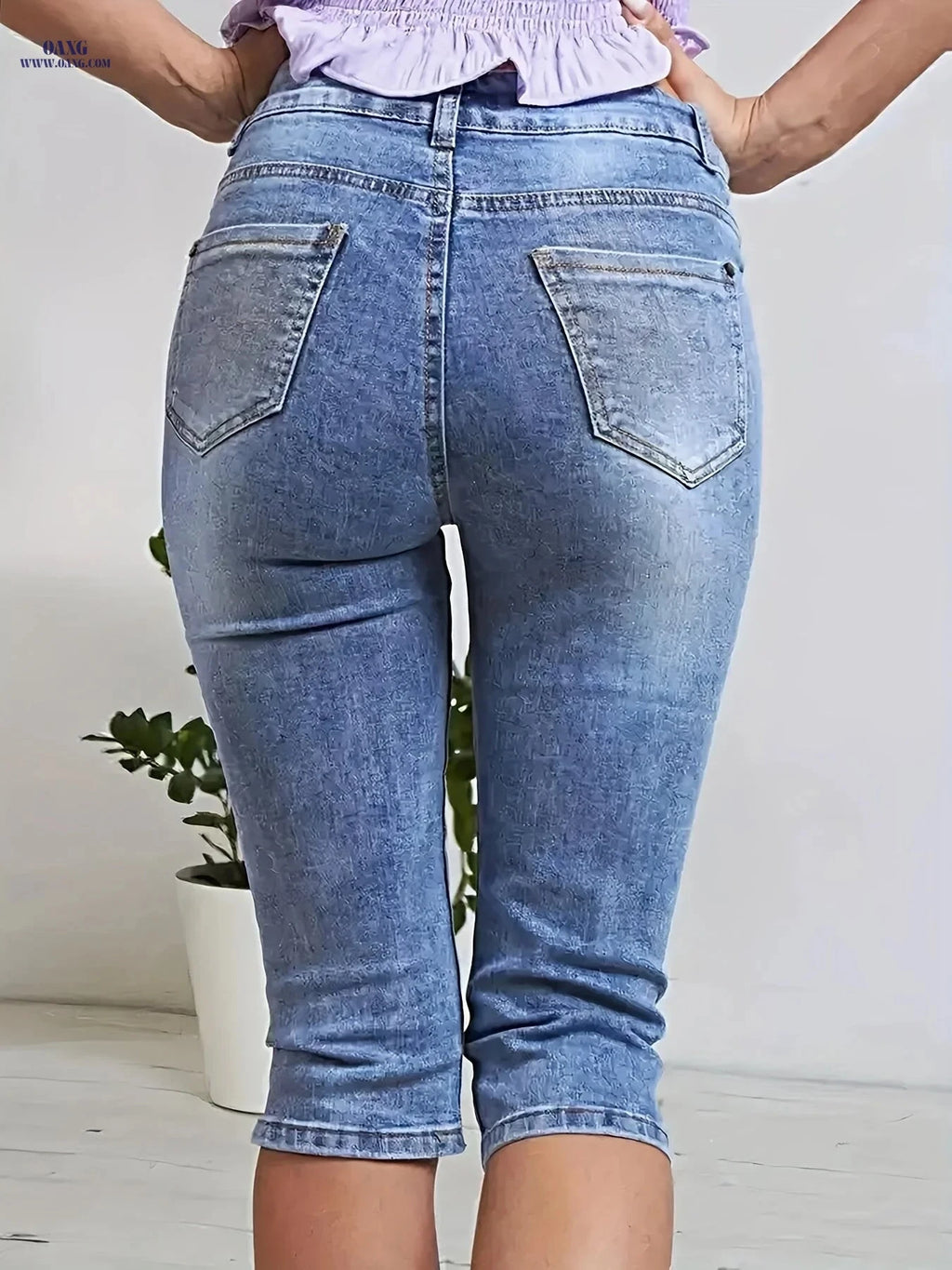 Light Blue Slim Fit Bermuda Shorts - Chic Design with Slant Pockets   OAXG 