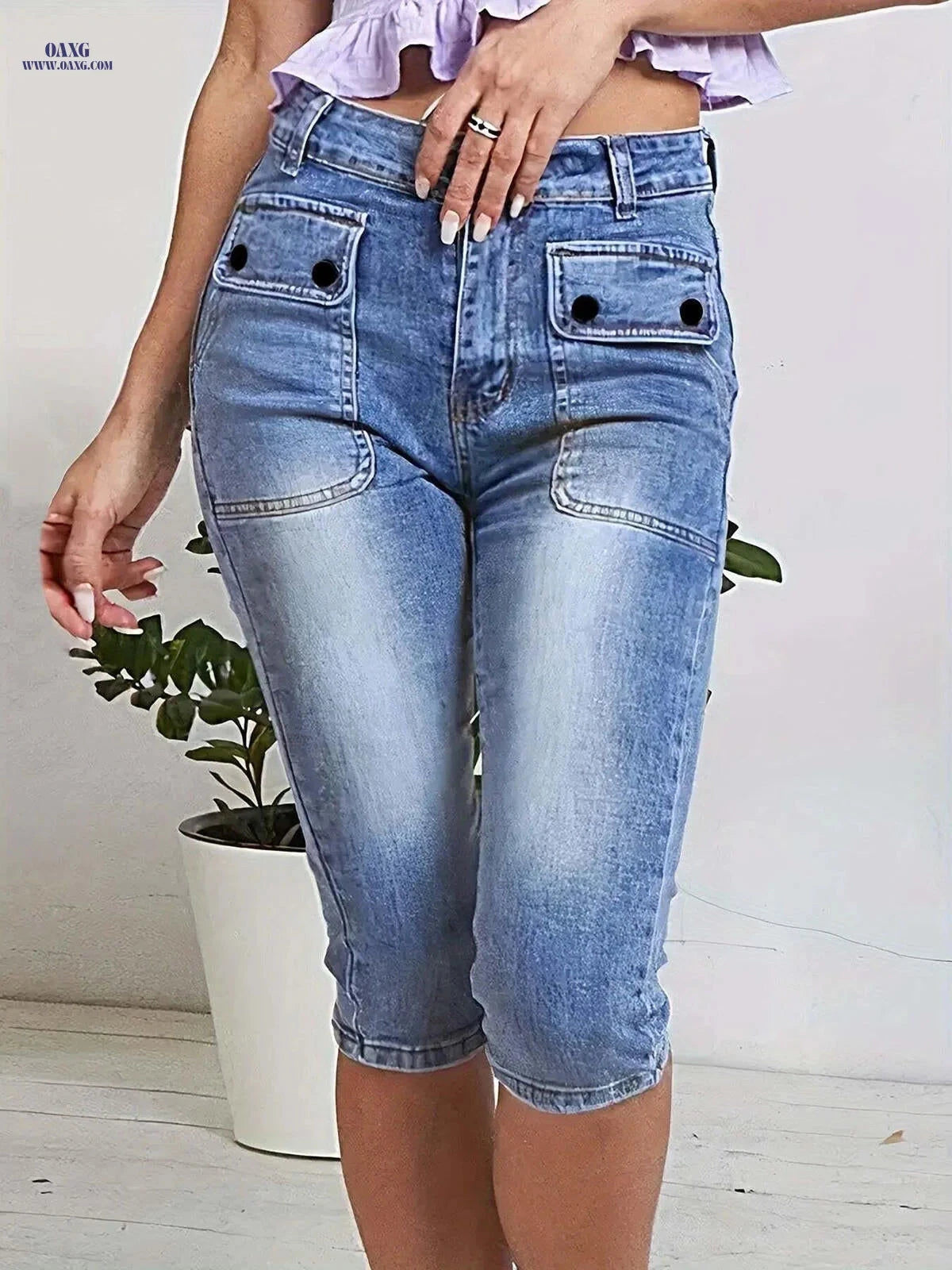 Light Blue Slim Fit Bermuda Shorts - Chic Design with Slant Pockets   OAXG 
