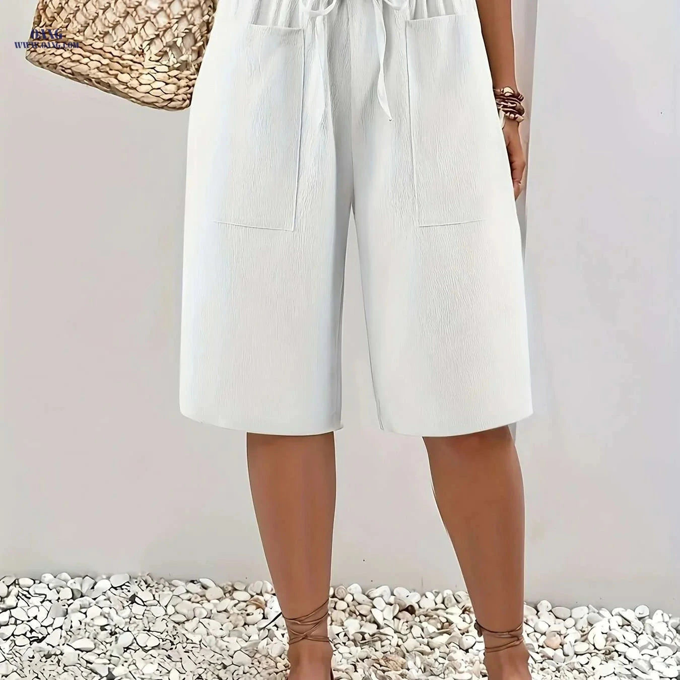 Lightweight Women's Casual Cargo Shorts - Elastic Waist & Pockets   OAXG 