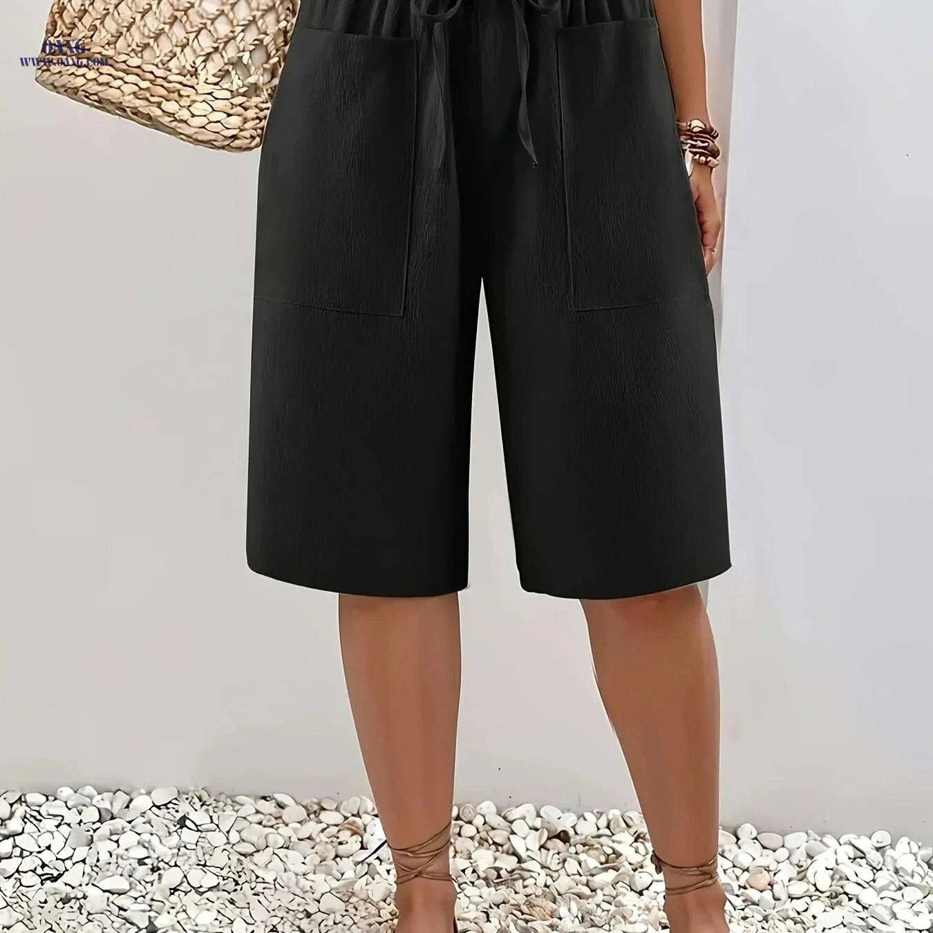Lightweight Women's Casual Cargo Shorts - Elastic Waist & Pockets   OAXG 