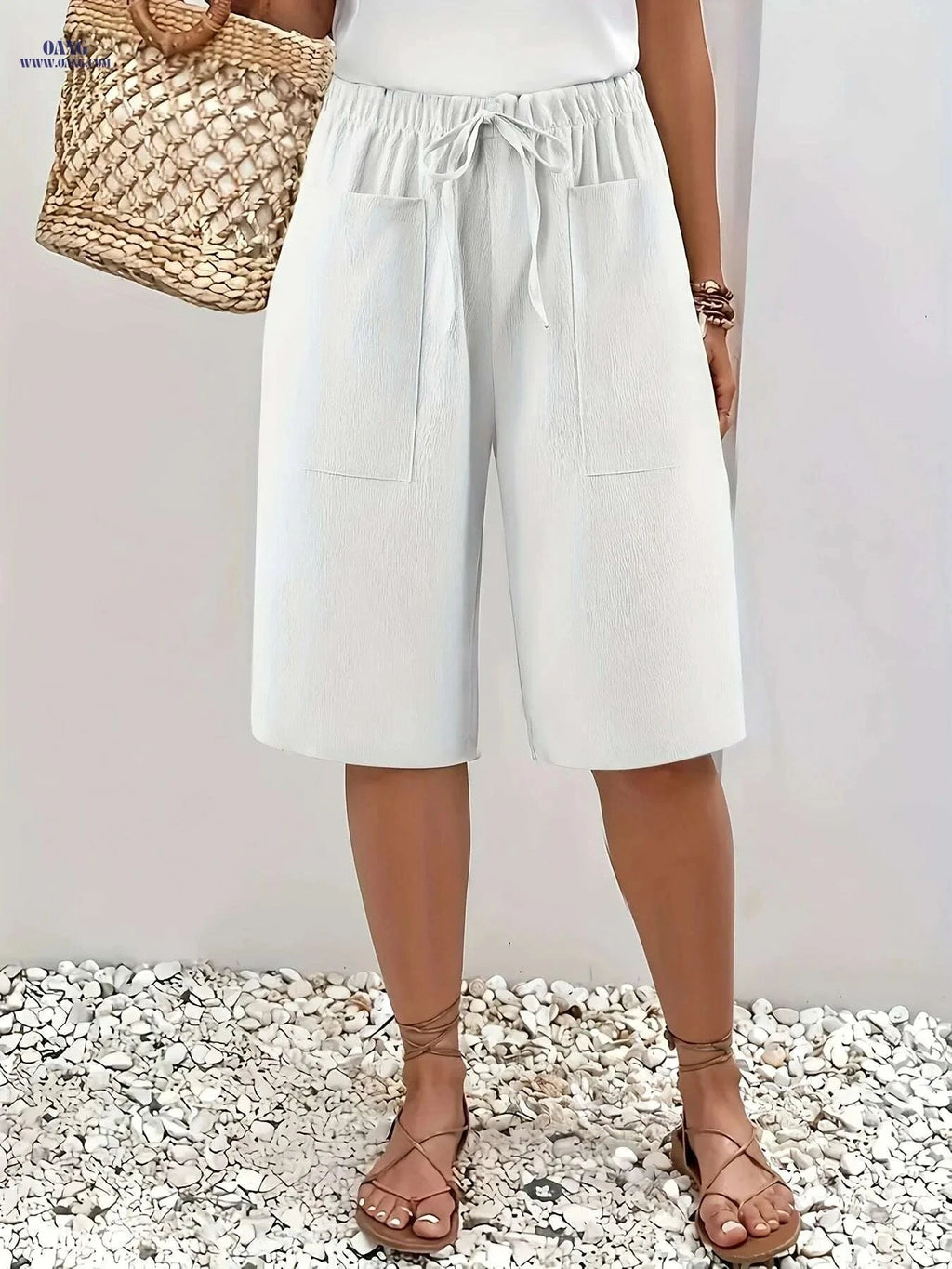 Lightweight Women's Casual Cargo Shorts - Elastic Waist & Pockets   OAXG 