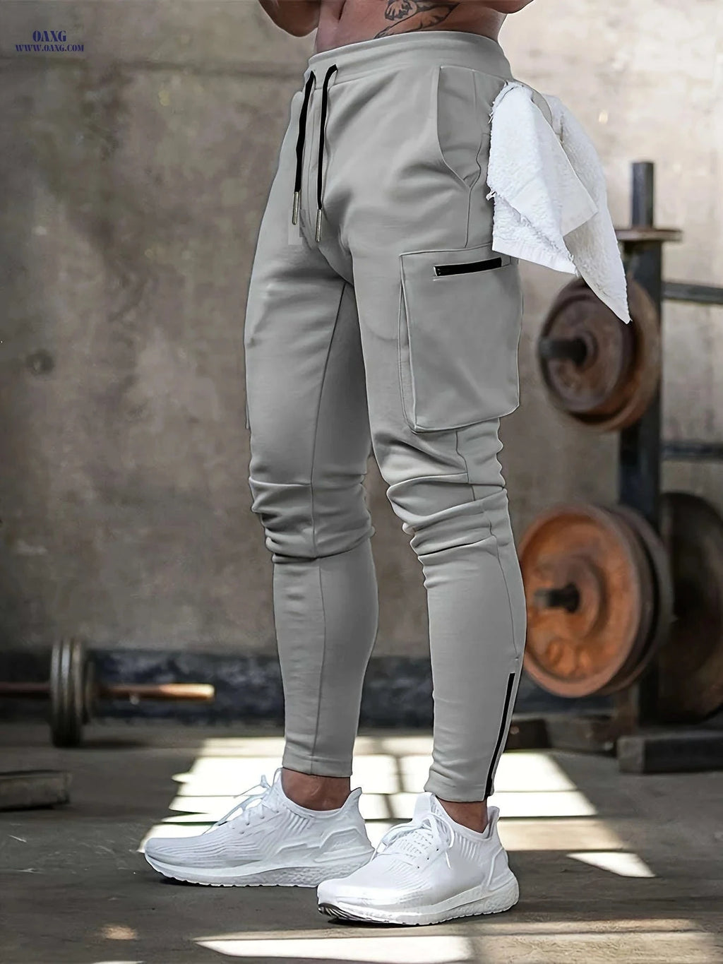 Men's Athletic Pants - Zippered Ankle, Multiple Utility Pockets   OAXG 
