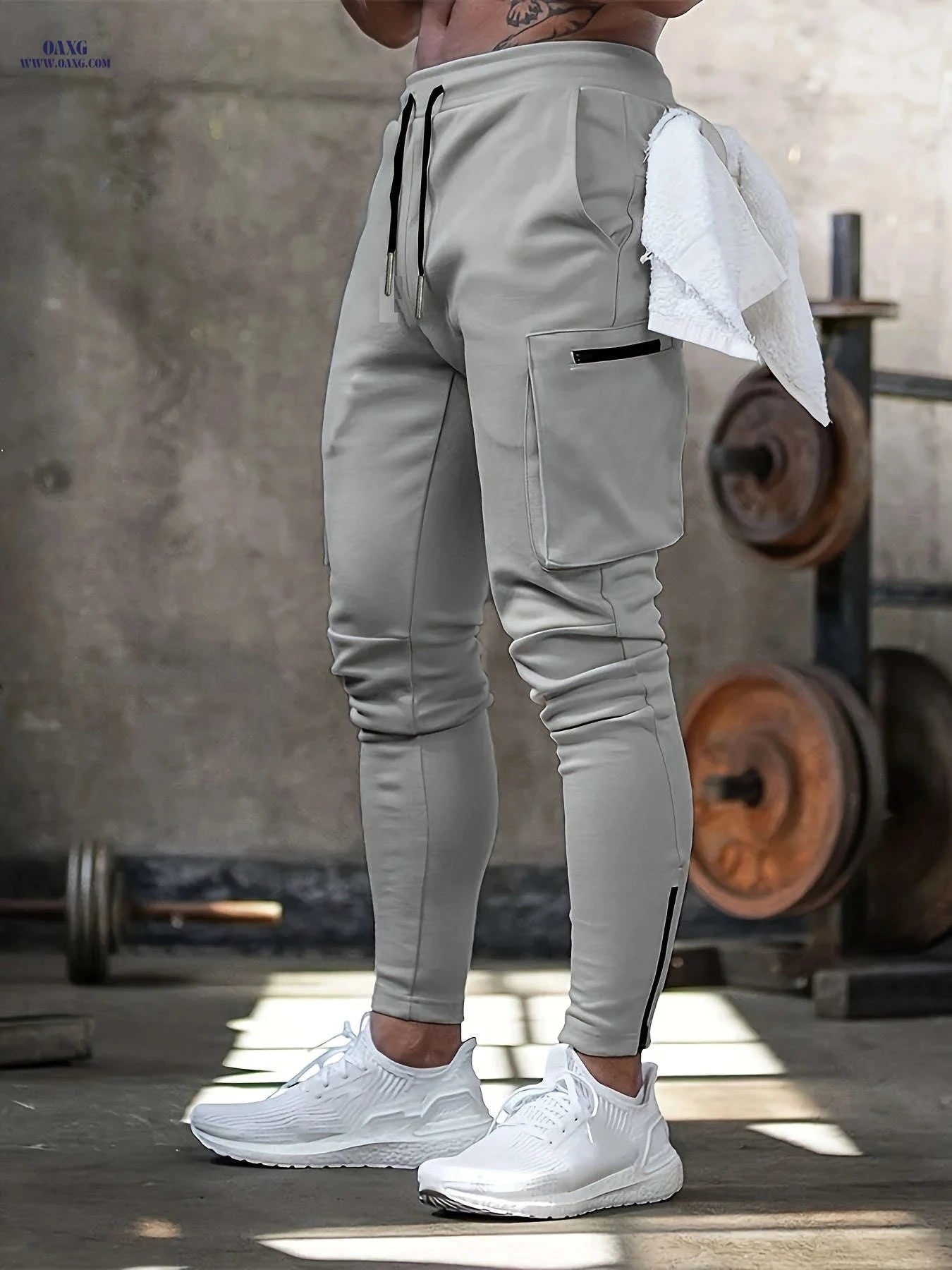 Men's Athletic Pants - Zippered Ankle, Multiple Utility Pockets   OAXG 