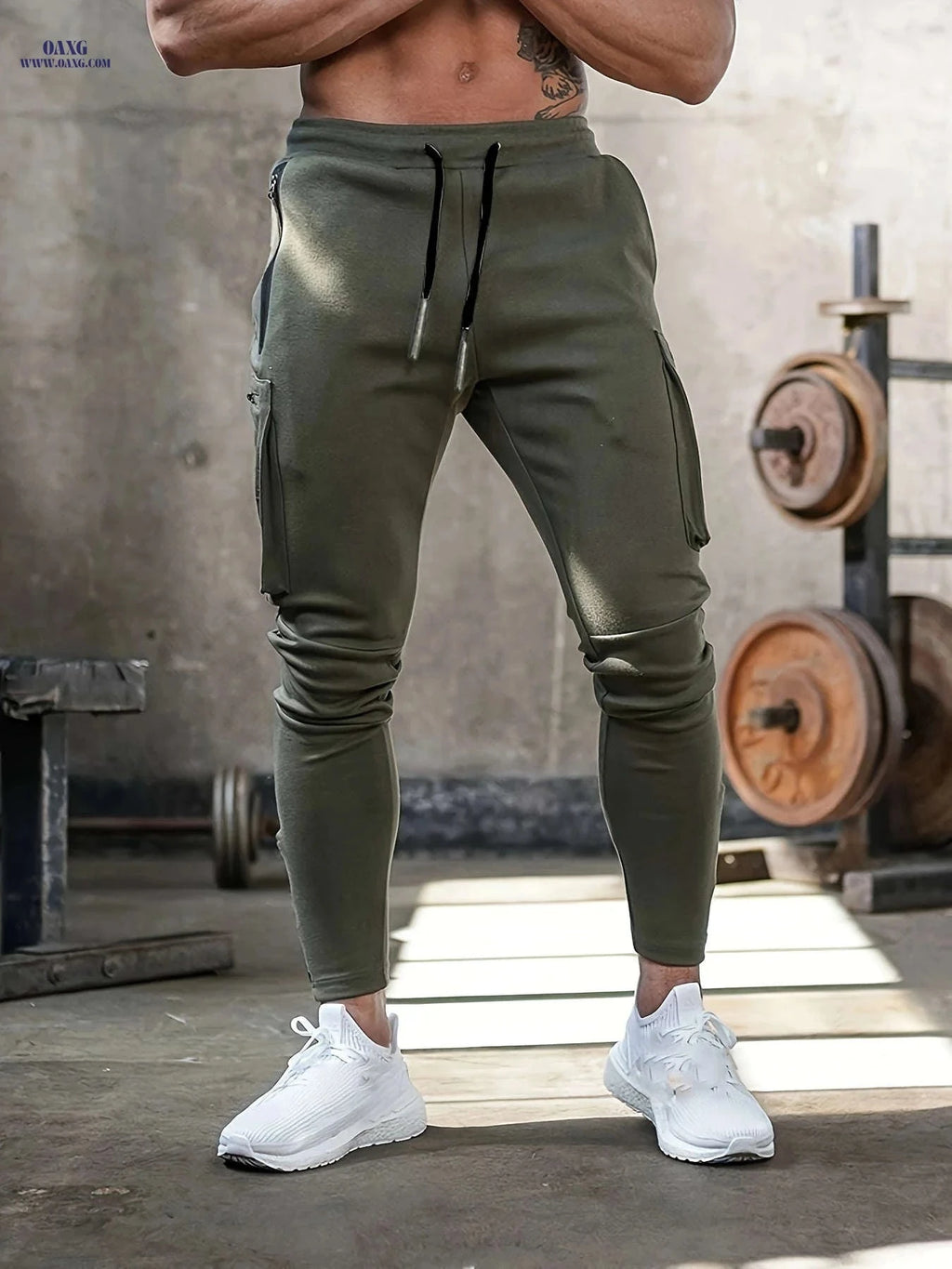 Men's Athletic Pants - Zippered Ankle, Multiple Utility Pockets   OAXG 