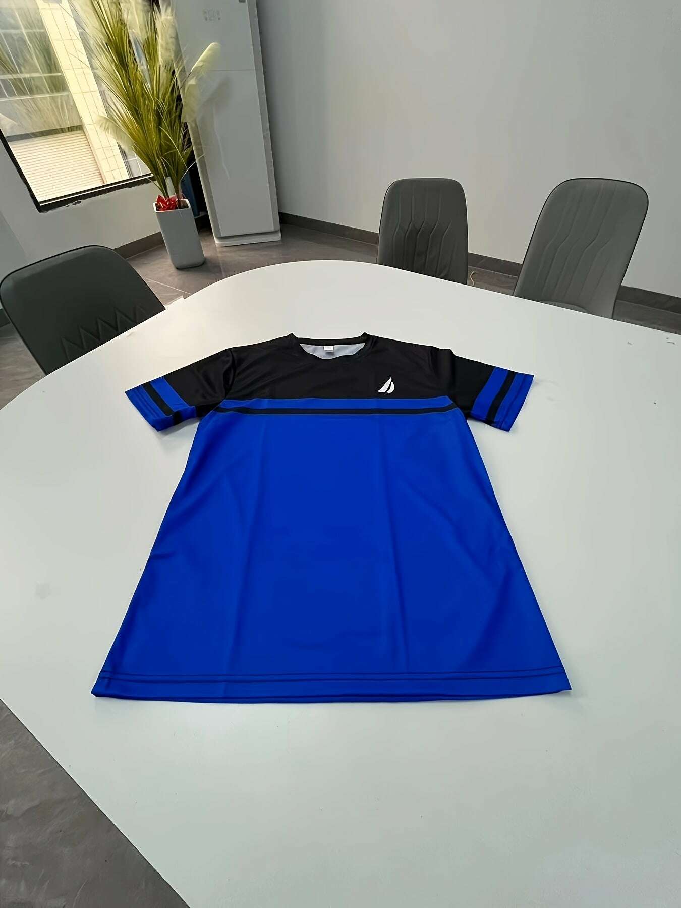 b733d152-27a3-45e3-b174-9acff4c34737