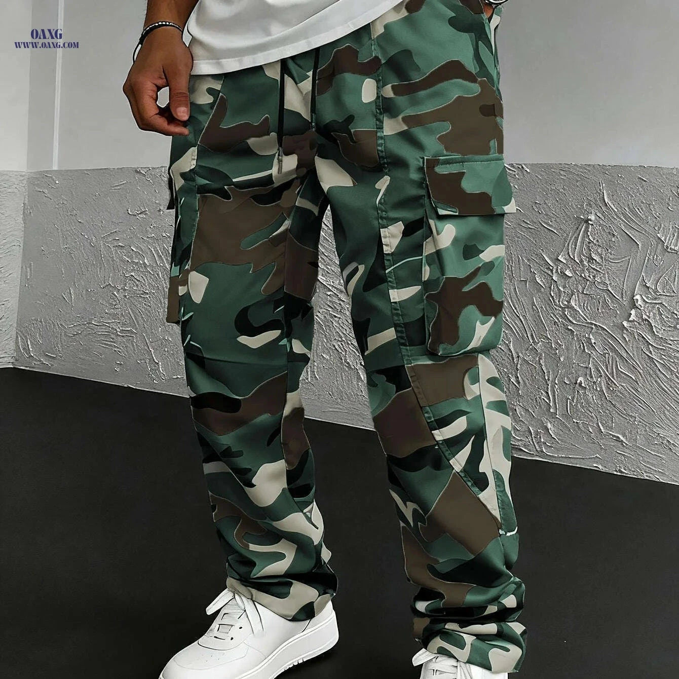Men's Camo Print Cargo Pants - Loose-Fit with Drawstring Waist   OAXG 