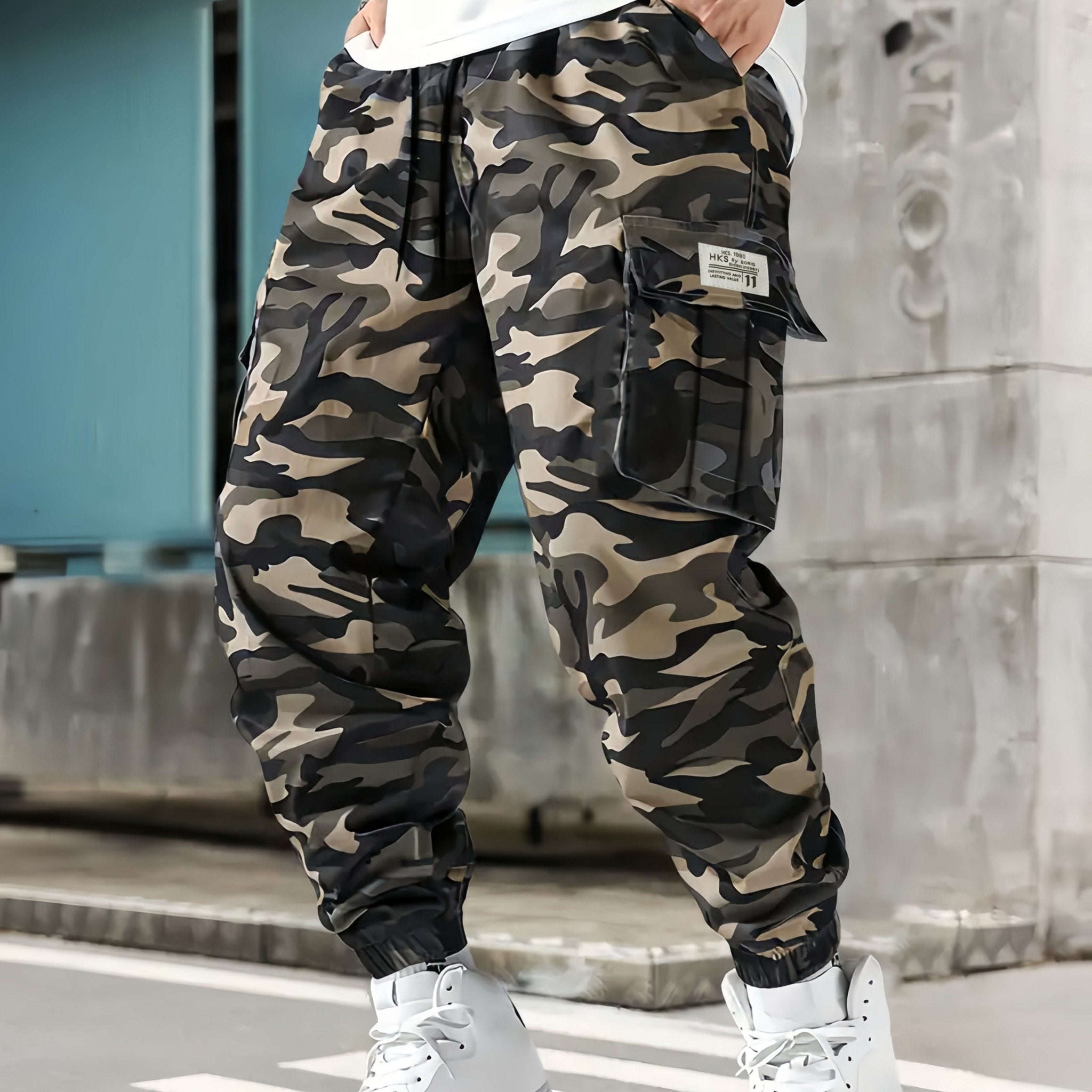 Men's Camouflage Cargo Pants - Loose Fit, Drawstring, All-Season   OAXG 