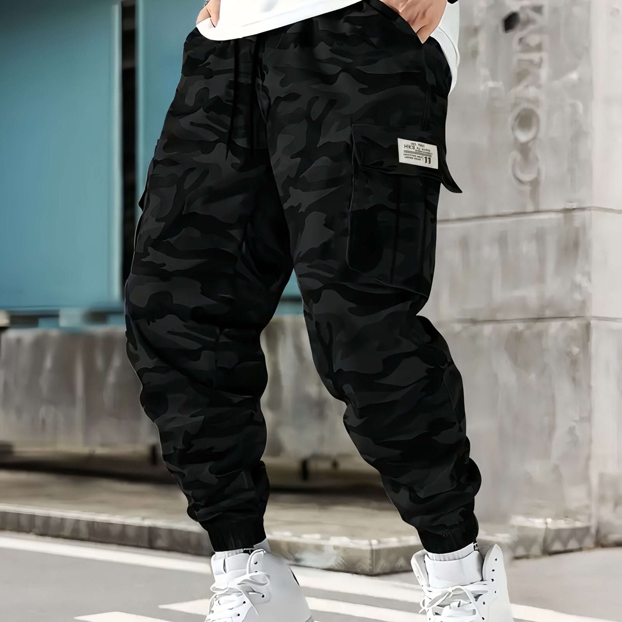 Men's Camouflage Cargo Pants - Loose Fit, Drawstring, All-Season   OAXG 