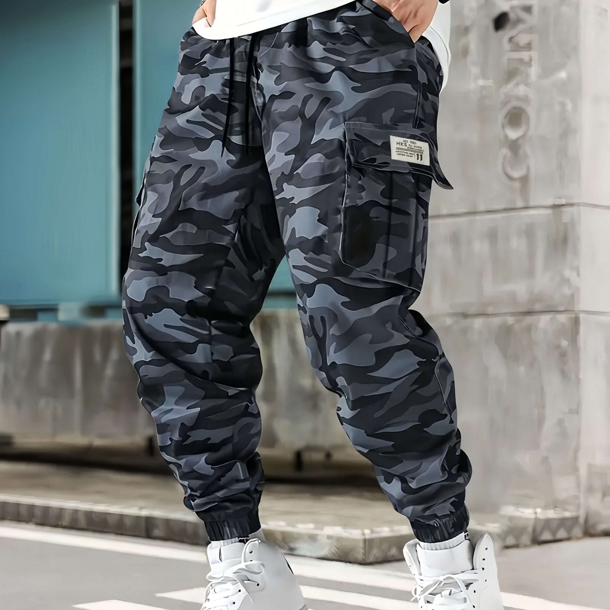 Men's Camouflage Cargo Pants - Loose Fit, Drawstring, All-Season   OAXG 